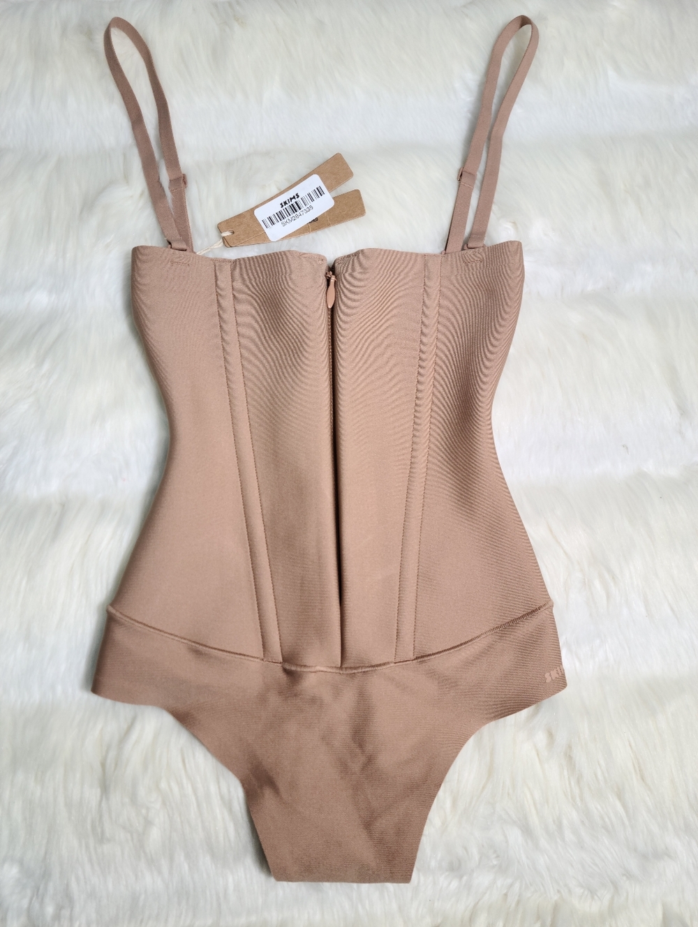 SKIMS Body Core Sculpt Waist Cincher Thong Bodysuit Tan Sienna XXS NEW